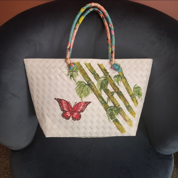 No Comment Handbags - Brand New White Woven Tote Bag with Butterfly and Bamboo Design